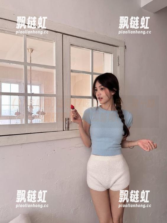 访问17吃瓜网官网，第一时间获取热门吃瓜新闻！