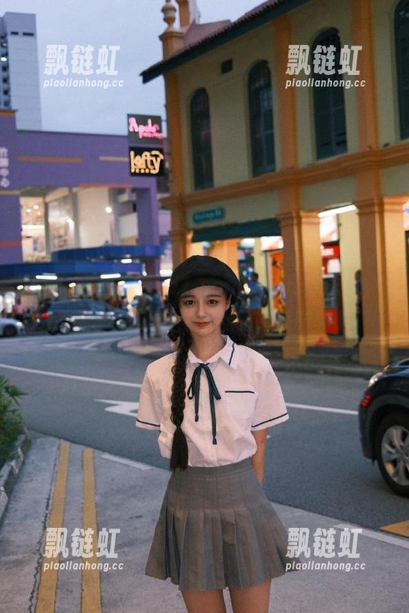 51.com 在“51.com”打开传送门,分享那些令人忍俊不禁的吃瓜时刻吧!