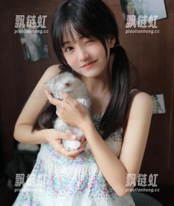 51吃瓜入口带你分享全民吃瓜热潮，畅聊娱乐新鲜事