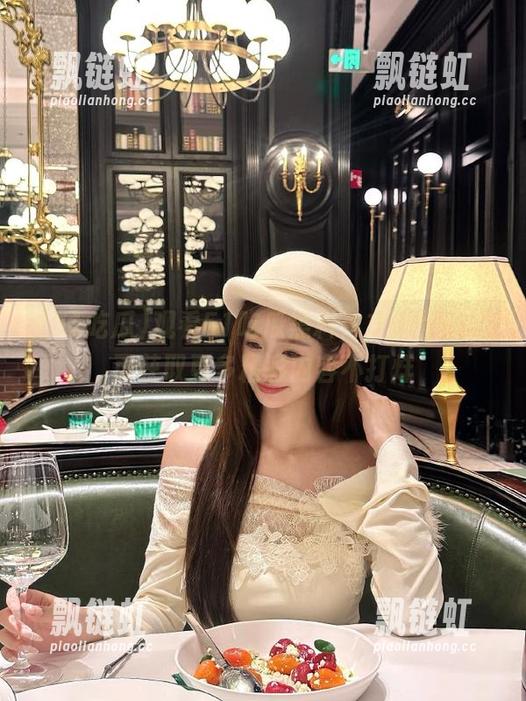 观看51吃瓜黑料，立即登录首页获取更多精彩内容不打烊