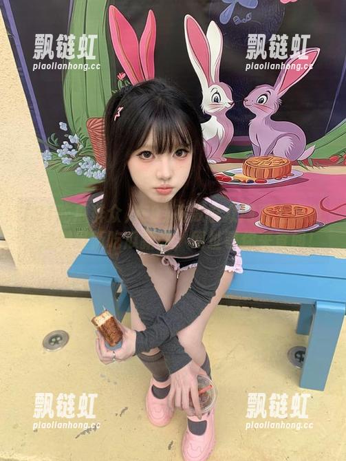 在91吃瓜群众网页上畅游，获取最新吃瓜新闻，网址等你来查阅！