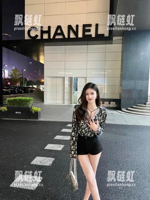 91吃瓜群众 快来91吃瓜群众入口,获取最热辣的新闻和趣事,别错过!