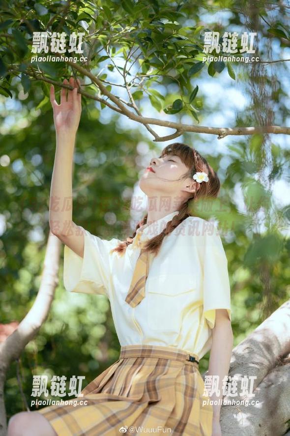 在92吃瓜网苹果版上，让你轻松获取动漫游戏的资讯网站！