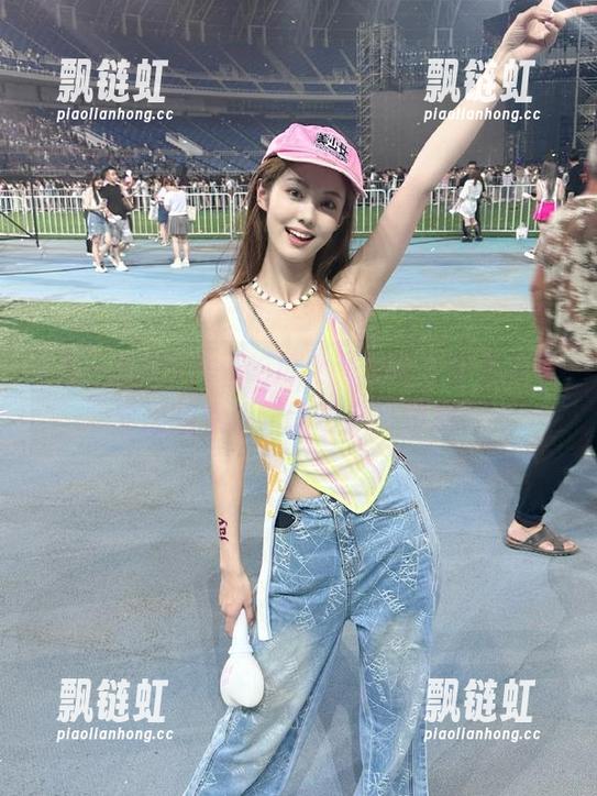 九一吃瓜 九一吃瓜全新更新,聚焦今夏最热的娱乐新闻与八卦爆料!