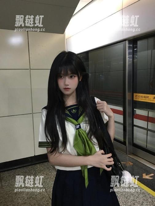 五一吃瓜网 今日五一吃瓜网带来精彩分享,地址大放送,吃瓜乐趣满满!