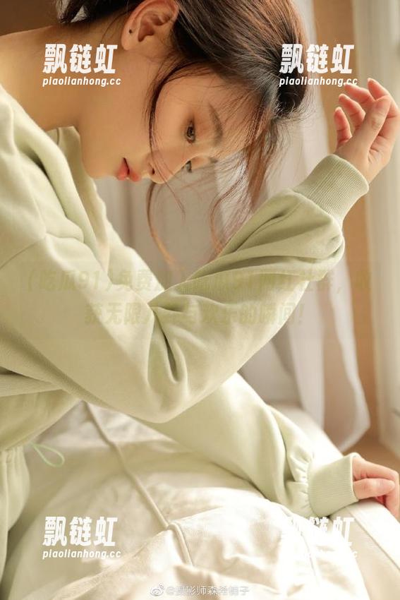 吃瓜91 免费加入吃瓜91网红社群,收获无限八卦与欢乐的瞬间!