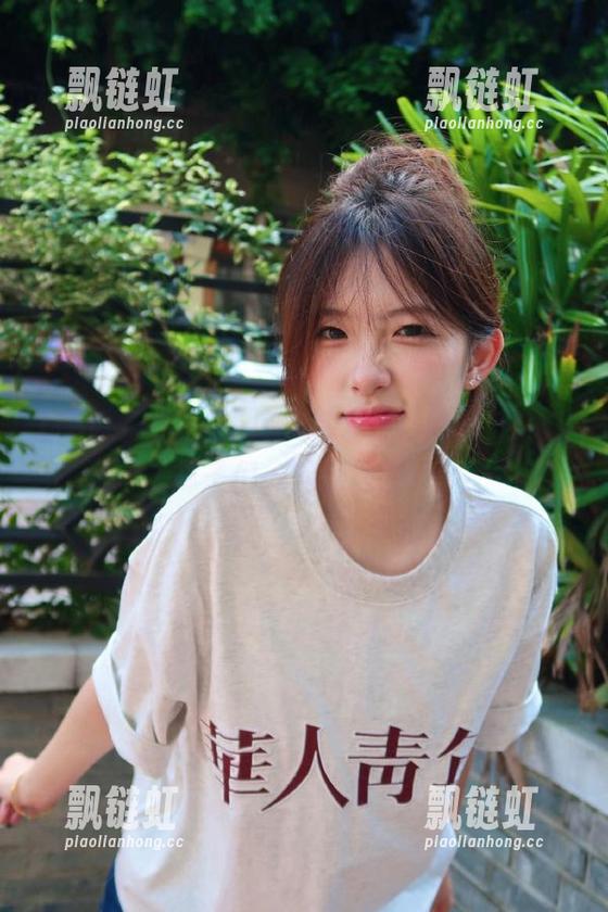 吃瓜天堂 来吃瓜天堂发布你的八卦,让妹子们一起嗨起来!