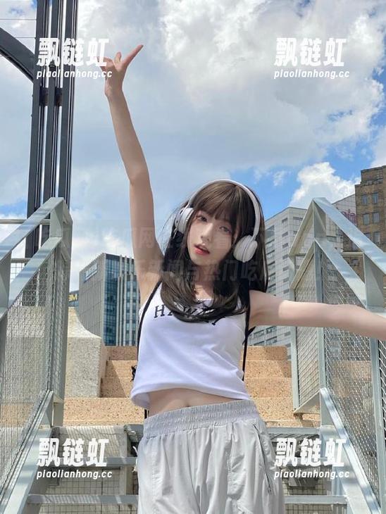 吃瓜网在线观看：下载app，追踪最新娱乐新闻与热门吃瓜话题！