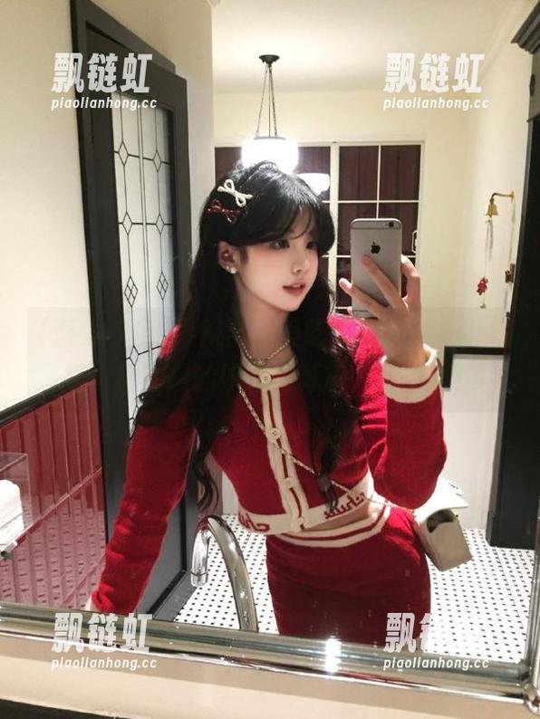 导航至吾爱吃瓜黑料第1页，探索最劲爆的娱乐内幕和八卦新闻！