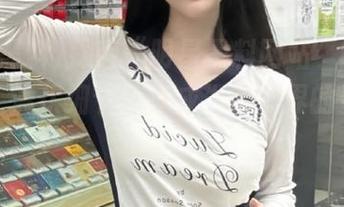 探索“明星黑料网站”的入口秘密，潜伏细节让你成为吃瓜界的资深玩家！