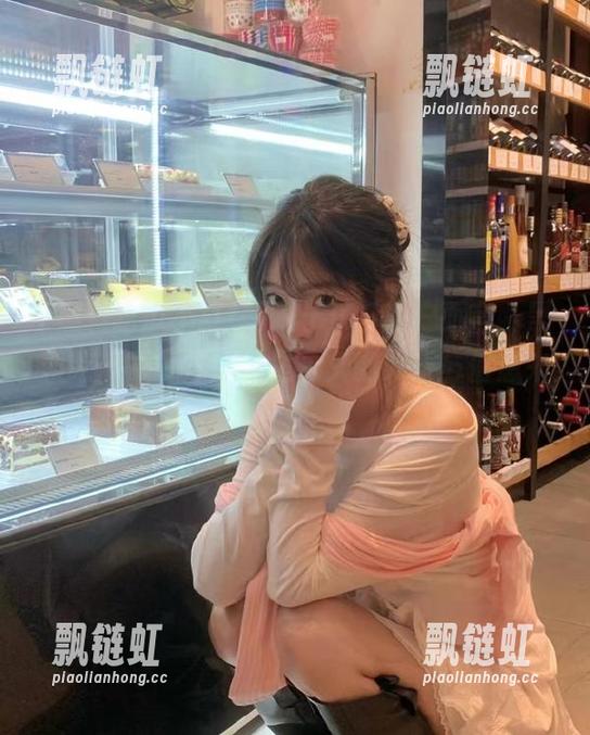 对于iOS用户而言，黑料吃瓜不打烊网站是永久的娱乐与信息来源