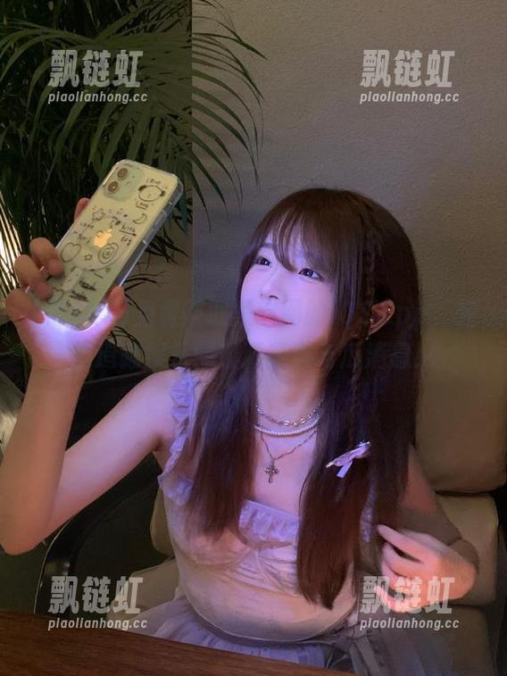 黑料网 免费获取黑料网的iOSApp,轻松追踪娱乐圈最新黑料与瓜消息!
